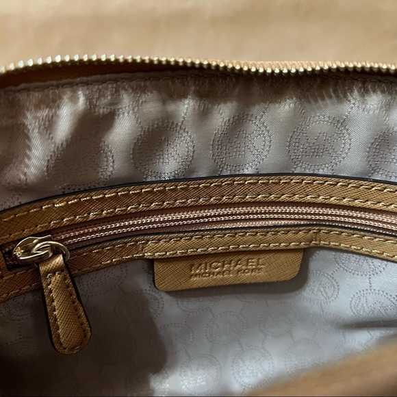 Michael Kors | Cindy Large Dome Saffiano Leather Crossbody Bag Purse in Peanut - Picture 16 of 16